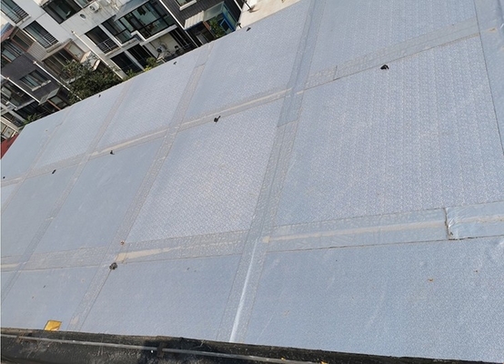 30mm sous des panneaux isolants de plancher